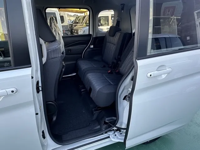 ソリオ(スズキ)ハイブリッドMX登録済未使用車 4