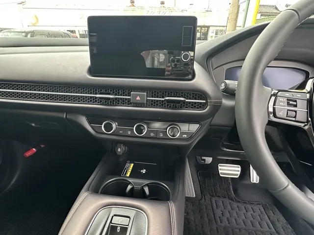 ZR-V(ホンダ)e：HEV Z ４ＷＤ 中古車 14