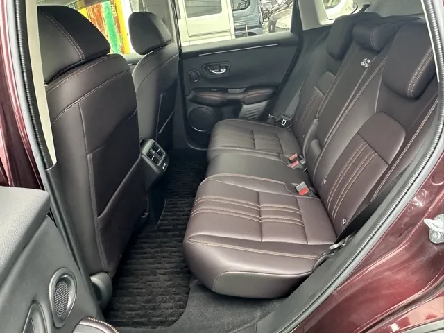 ZR-V(ホンダ)e：HEV Z ４ＷＤ 中古車 4