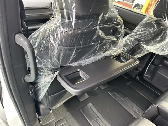 ステップワゴン(ホンダ)スパーダ 7人登録済未使用車 10