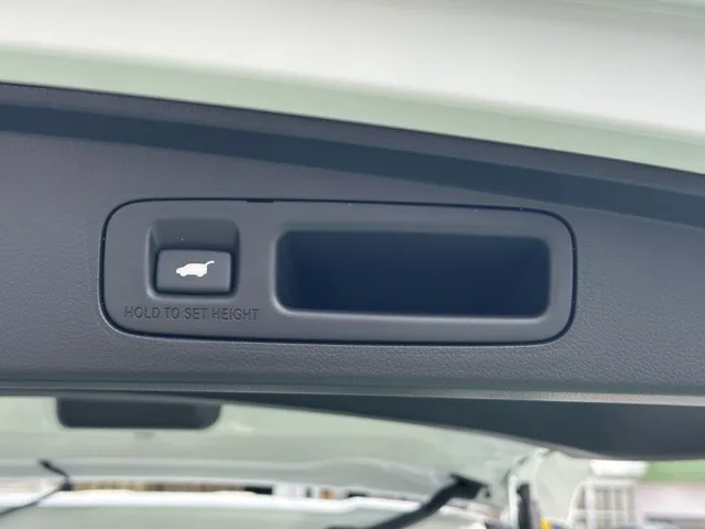 ステップワゴン(ホンダ)スパーダ 7人登録済未使用車 14