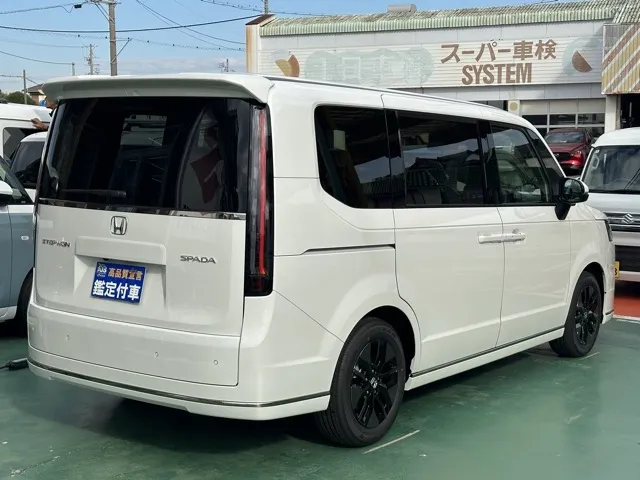 ステップワゴン(ホンダ)スパーダ 7人登録済未使用車 15