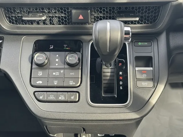 ステップワゴン(ホンダ)スパーダ 7人登録済未使用車 21