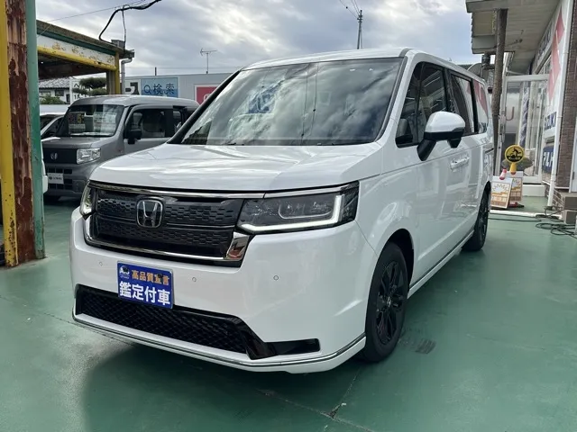 ステップワゴン(ホンダ)スパーダ 7人登録済未使用車 1