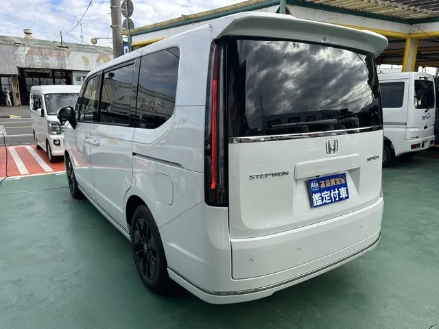 ステップワゴン(ホンダ)スパーダ 7人登録済未使用車 2