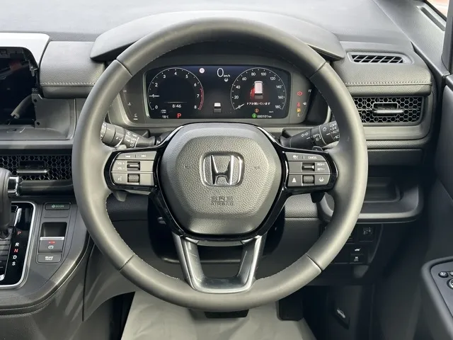 ステップワゴン(ホンダ)スパーダ 7人登録済未使用車 7