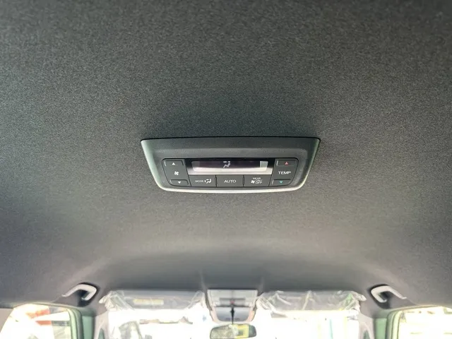 ステップワゴン(ホンダ)スパーダ 7人登録済未使用車 8