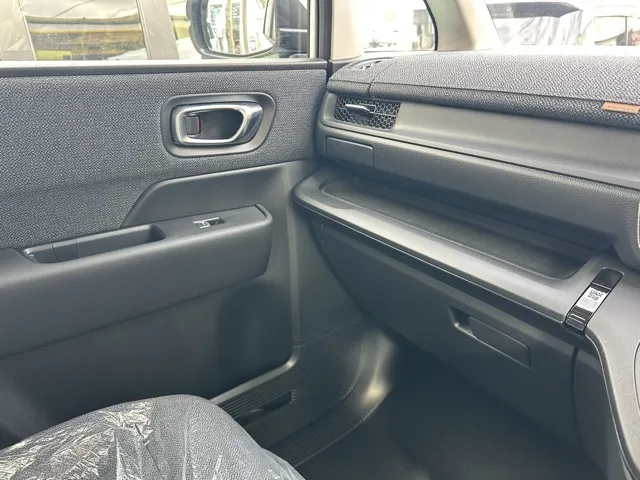 ステップワゴン(ホンダ)e・HEVエアー 7人登録済未使用車 21