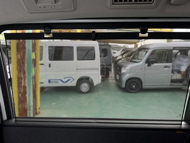 ステップワゴン(ホンダ)e・HEVエアー 7人登録済未使用車 8