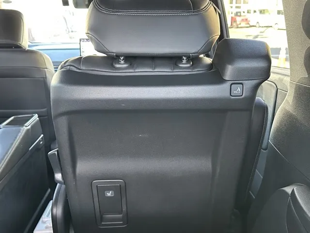 オデッセイ(ホンダ)e：HEV アブソルート EXブラックエディション 7人中古車 11