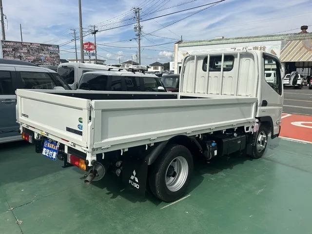 キャンター(三菱)全低床 平ボディ ２ｔ登録済未使用車 10