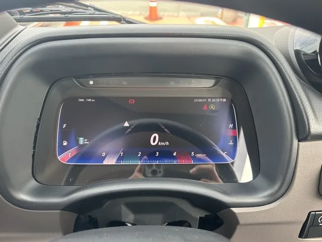 キャンター(三菱)全低床 平ボディ ２ｔ登録済未使用車 27