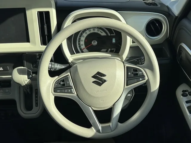 ワゴンRスマイル(スズキ)ハイブリッドX クリームコーデ届出済未使用車 6