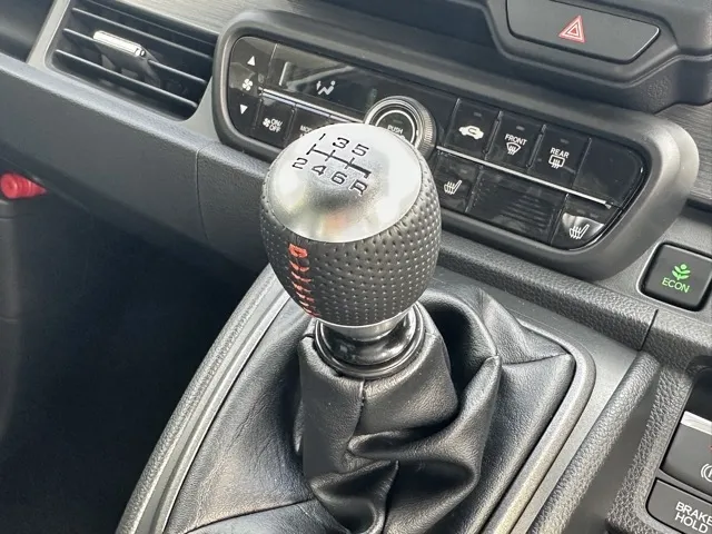 N-ONE(ホンダ)ＲＳ ６ＭＴ届出済未使用車 14