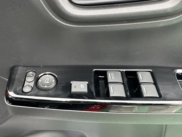 N-ONE(ホンダ)ＲＳ ６ＭＴ届出済未使用車 11