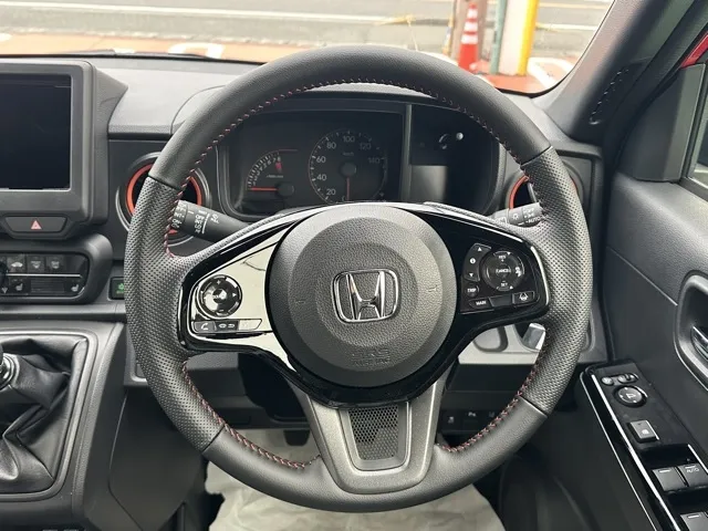 N-ONE(ホンダ)ＲＳ ６ＭＴ届出済未使用車 6