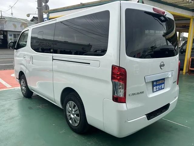 キャラバン(ニッサン)ディーゼル ロングGRANDプレミアムGX 4WD登録済未使用車 2
