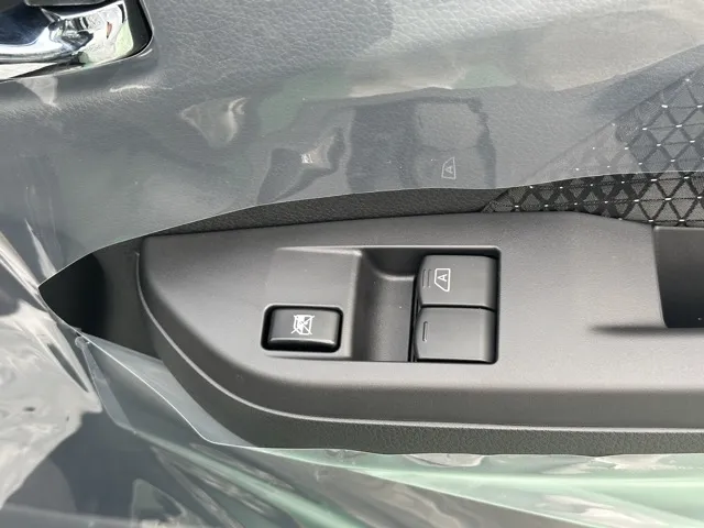 キャラバン(ニッサン)ディーゼル ロングGRANDプレミアムGX 4WD登録済未使用車 15