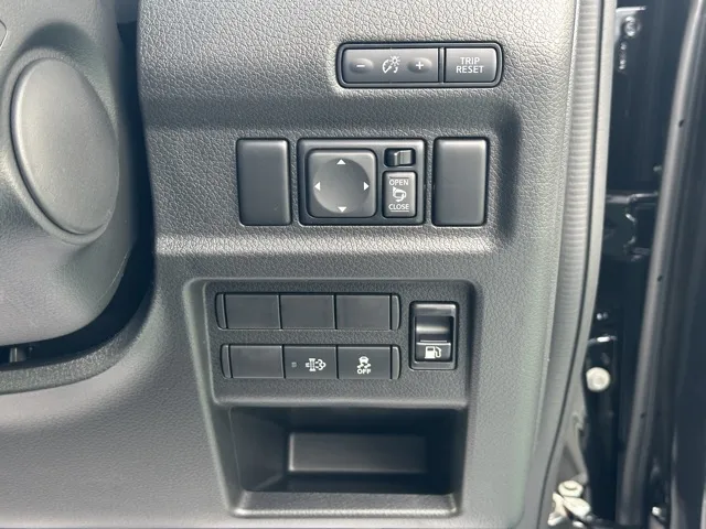 キャラバン(ニッサン)ディーゼル ロングGRANDプレミアムGX 4WD登録済未使用車 16