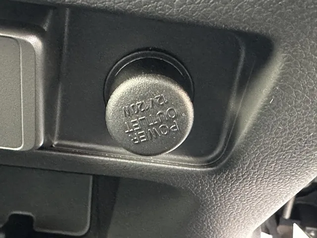 キャラバン(ニッサン)ディーゼル ロングGRANDプレミアムGX 4WD登録済未使用車 18