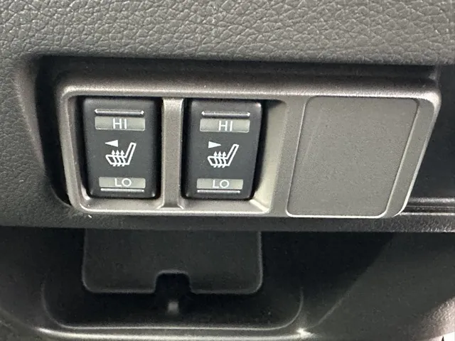 キャラバン(ニッサン)ディーゼル ロングGRANDプレミアムGX 4WD登録済未使用車 19