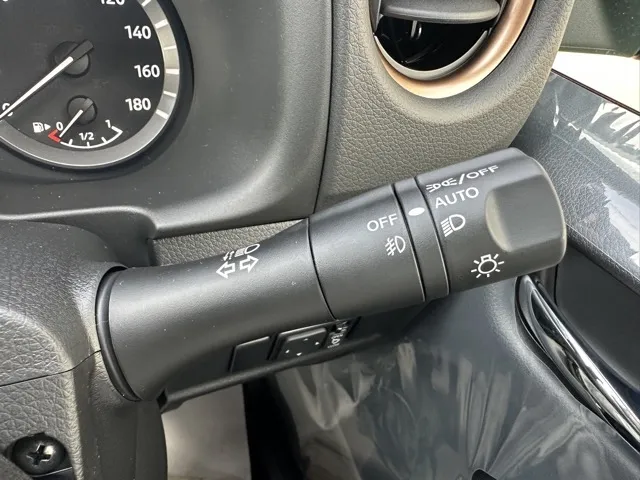 キャラバン(ニッサン)ディーゼル ロングGRANDプレミアムGX 4WD登録済未使用車 25