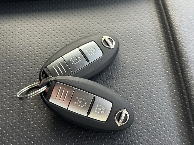 キャラバン(ニッサン)ディーゼル ロングGRANDプレミアムGX 4WD登録済未使用車 26