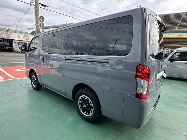 キャラバン(ニッサン)ディーゼル ロング オーテックラインプラス 寒冷地 4WD登録済未使用車 2