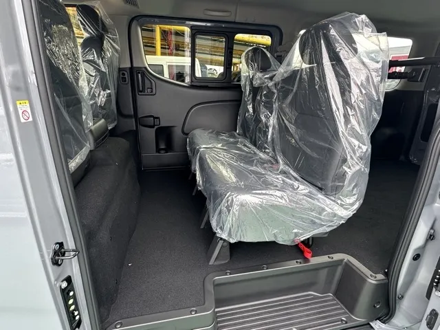 キャラバン(ニッサン)ディーゼル ロング オーテックラインプラス 寒冷地 4WD登録済未使用車 4