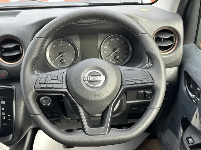 キャラバン(ニッサン)ディーゼル ロング オーテックラインプラス 寒冷地 4WD登録済未使用車 6