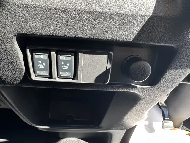 キャラバン(ニッサン)ディーゼル ロング オーテックラインプラス 左PSD 寒冷地 4WD登録済未使用車 23