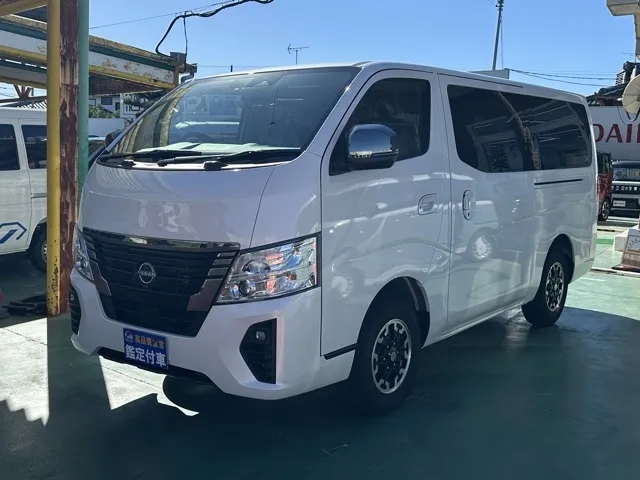 キャラバン(ニッサン)ディーゼル ロング オーテックラインプラス 左PSD 寒冷地 4WD登録済未使用車 1