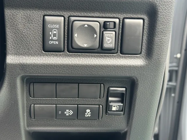 キャラバン(ニッサン)ディーゼル ロング オーテックラインプラス 左PSD 寒冷地 4WD登録済未使用車 17