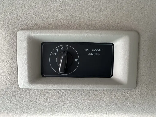 キャラバン(ニッサン)ディーゼル ロング オーテックラインプラス 左PSD 寒冷地 4WD登録済未使用車 7