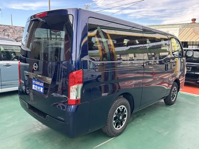 キャラバン(ニッサン)ディーゼル ロング オーテックラインプラス 左PSD 寒冷地 4WD登録済未使用車 14
