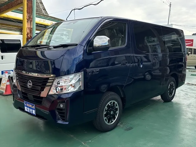 キャラバン(ニッサン)ディーゼル ロング オーテックラインプラス 左PSD 寒冷地 4WD登録済未使用車 1