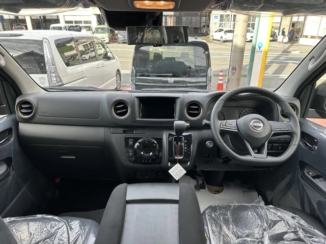 キャラバン(ニッサン)ディーゼル ロング オーテックラインプラス 左PSD 寒冷地 4WD登録済未使用車 7