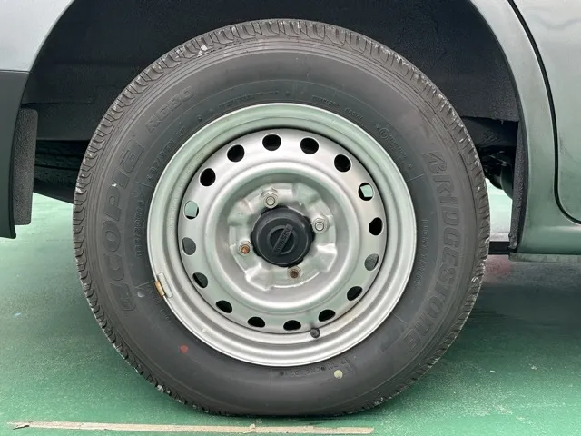 バネット(ニッサン)DX 2人乗登録済未使用車 10