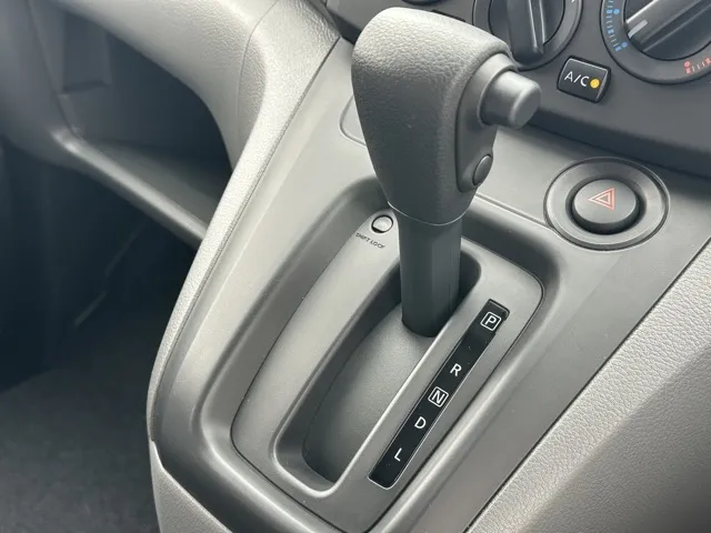 バネット(ニッサン)DX 2人乗登録済未使用車 14