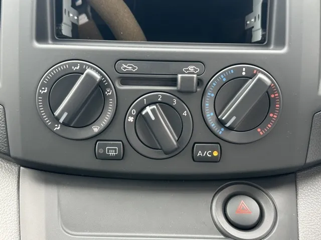 バネット(ニッサン)DX 2人乗登録済未使用車 15