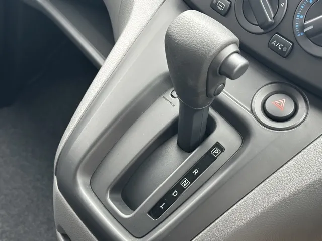 バネット(ニッサン)DX 2人乗登録済未使用車 13