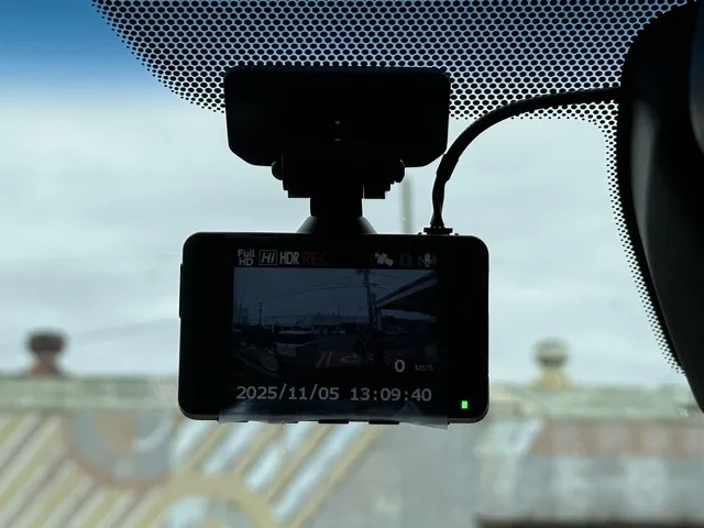 デリカD:5(三菱)Ｐ 8人 ナビ取付PKGⅡ オートステップ付レンタＵＰ 22