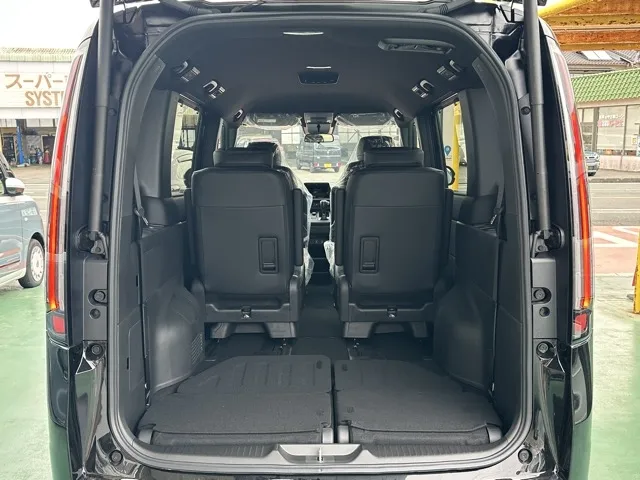 ステップワゴン(ホンダ)スパーダ 7人登録済未使用車 13