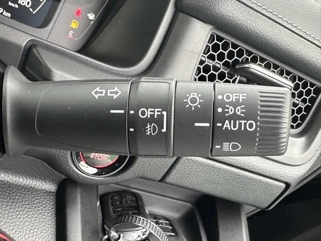 ステップワゴン(ホンダ)スパーダ 7人登録済未使用車 24