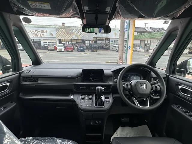 ステップワゴン(ホンダ)スパーダ 7人登録済未使用車 6