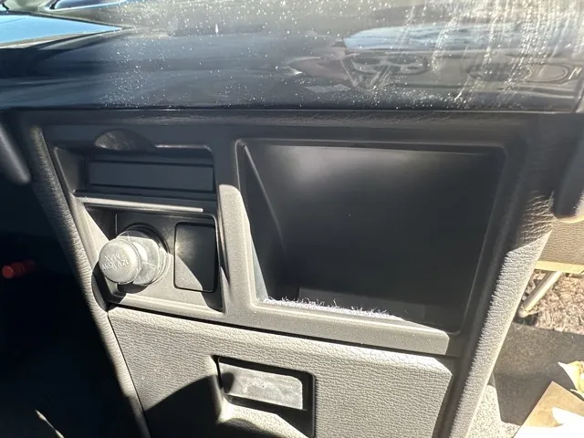 デリカD:5(三菱)Ｐ 7人 オートステップ付レンタ登録済未使用車 21