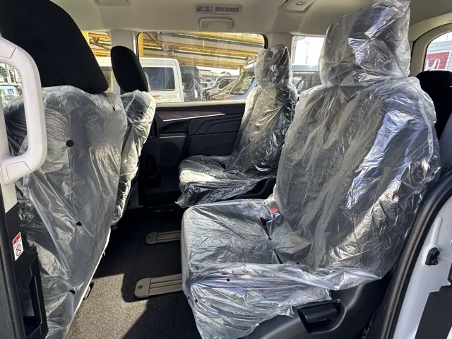 デリカD:5(三菱)Ｐ 7人 オートステップ付レンタ登録済未使用車 4