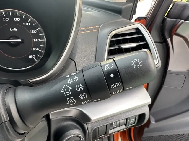 XV(スバル)2.0e-L アイサイト登録済未使用車 17