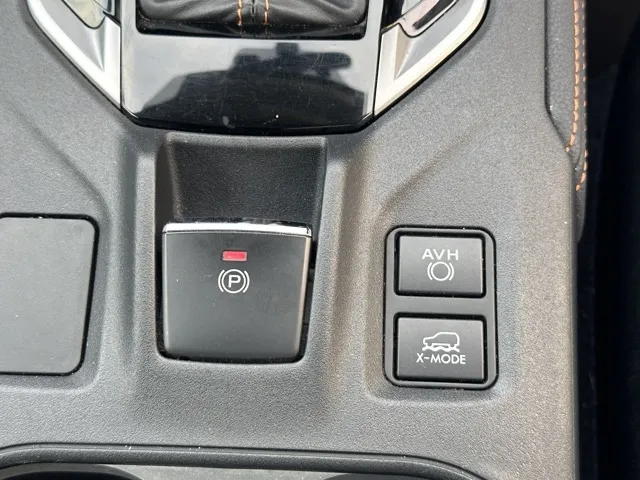 XV(スバル)2.0e-L アイサイト登録済未使用車 19