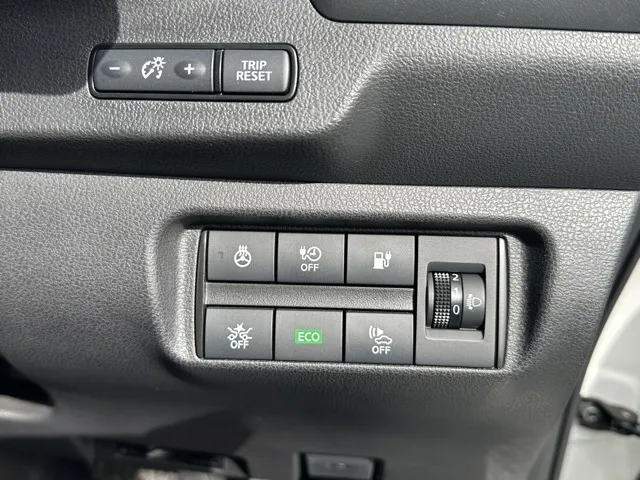 リーフ(ニッサン)Ｘ中古車 11